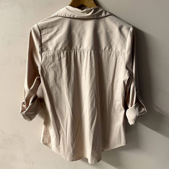 Elle Light Pink Button-Down Shirt Size M GUC - Picture 3 of 12